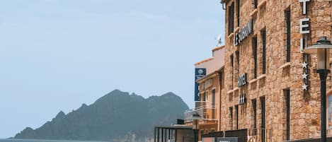 Fachada de la propiedad