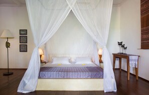 Two Bedrooms Villa with Pool | 2 bedrooms, desk, blackout curtains, free WiFi - Villa Terang Bulan (Cemagi)