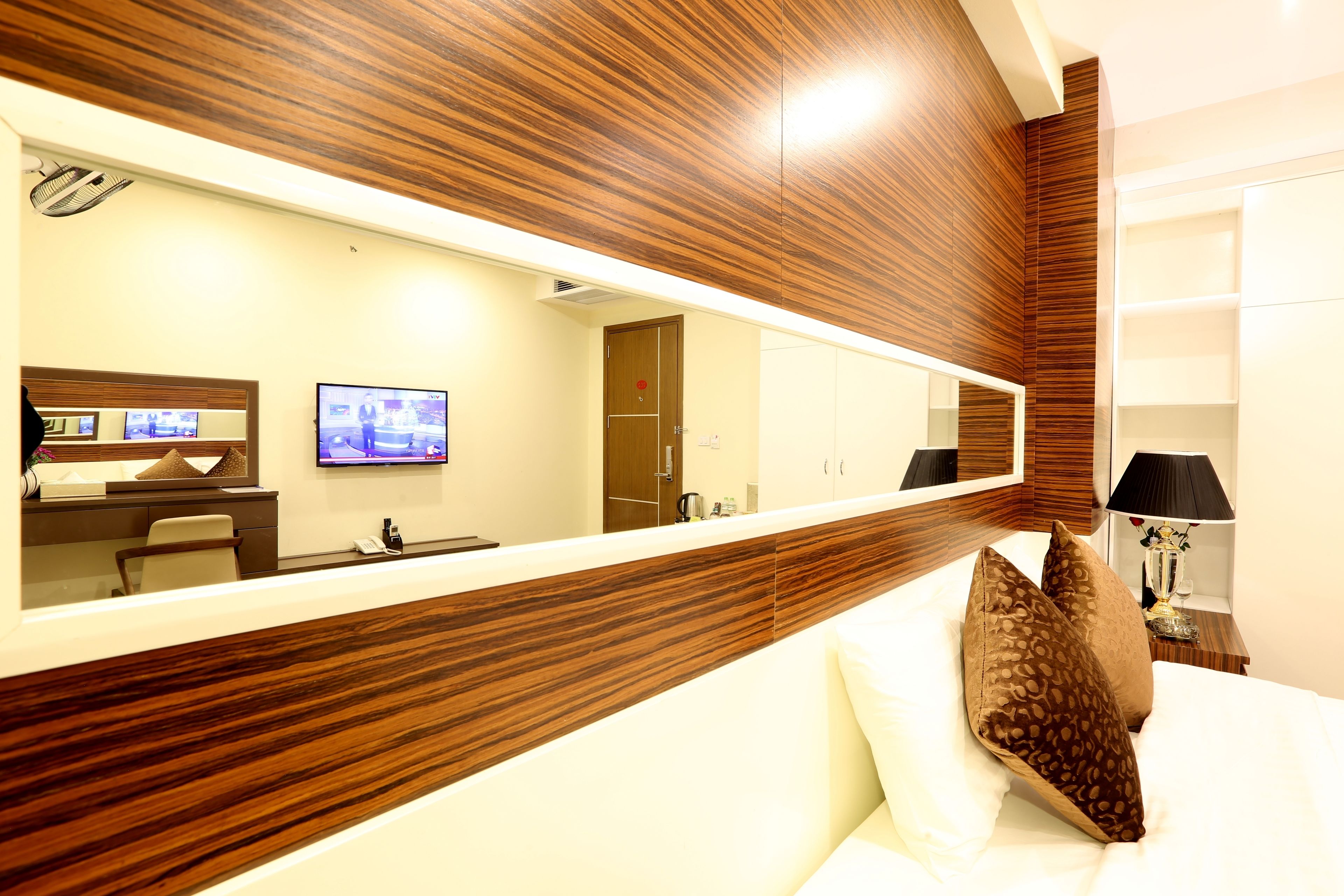 minibar, in-room safe, desk, soundproofing