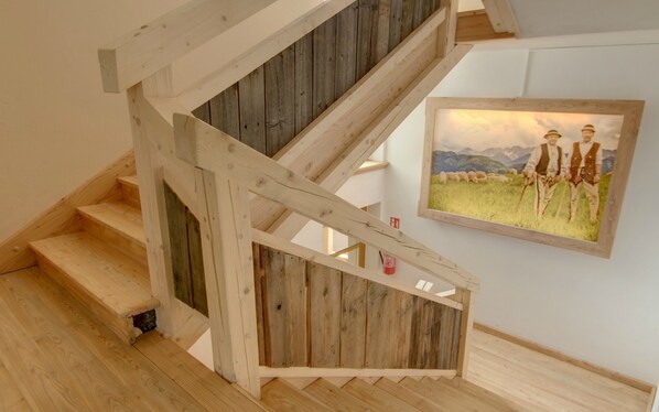 Interior entrance - Pokoje Zamoyskiego - WATRA (Zakopane)