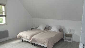 Superior Double or Twin Room | Seterika/papan seterika, katil bayi/kot (percuma)