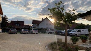 Ubetjent parkering (inkludert)