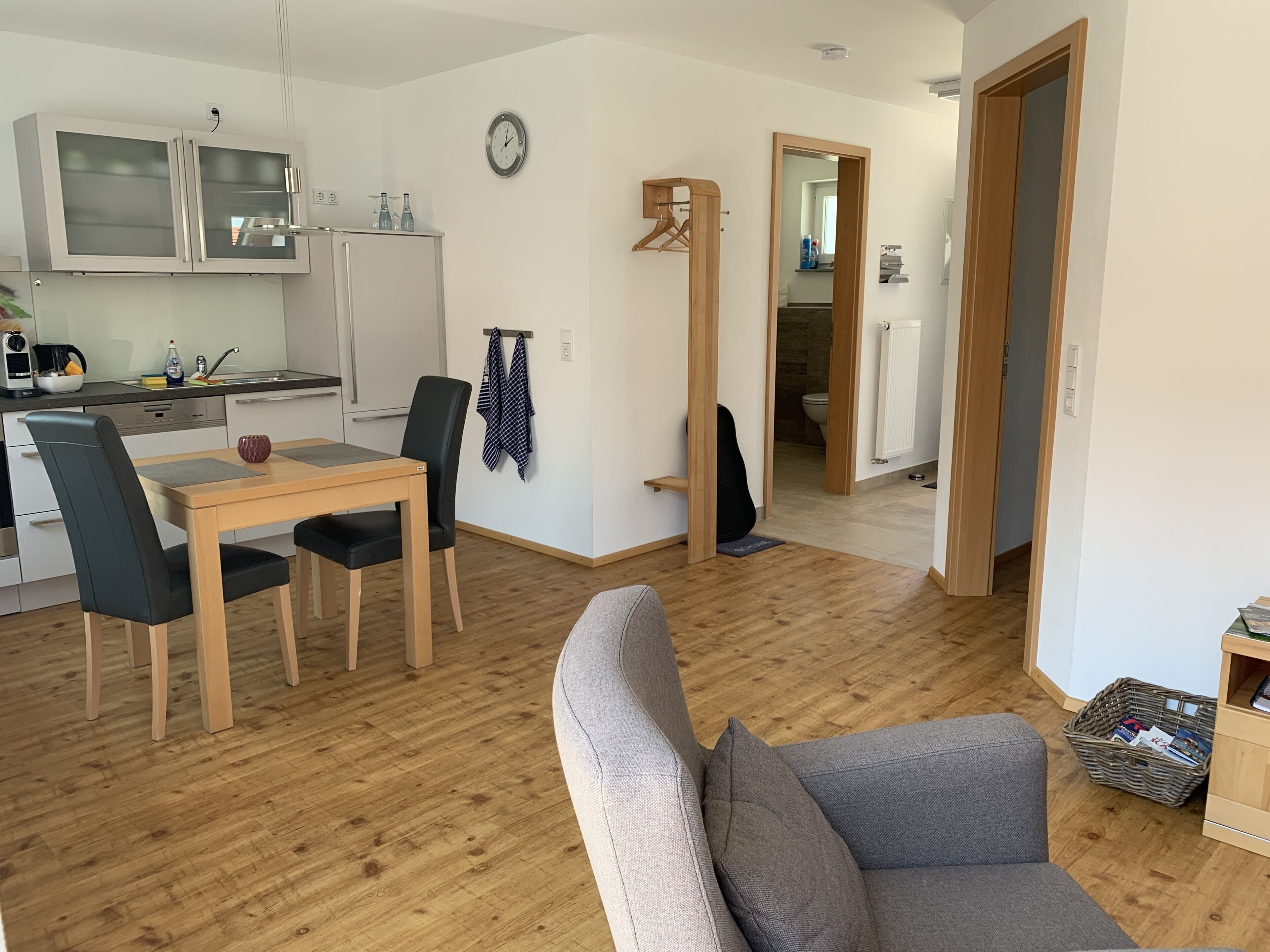 Comfort-Apartment, 2 Einzelbetten, Küche, Eckzimmer (Business 2) | Wohnbereich