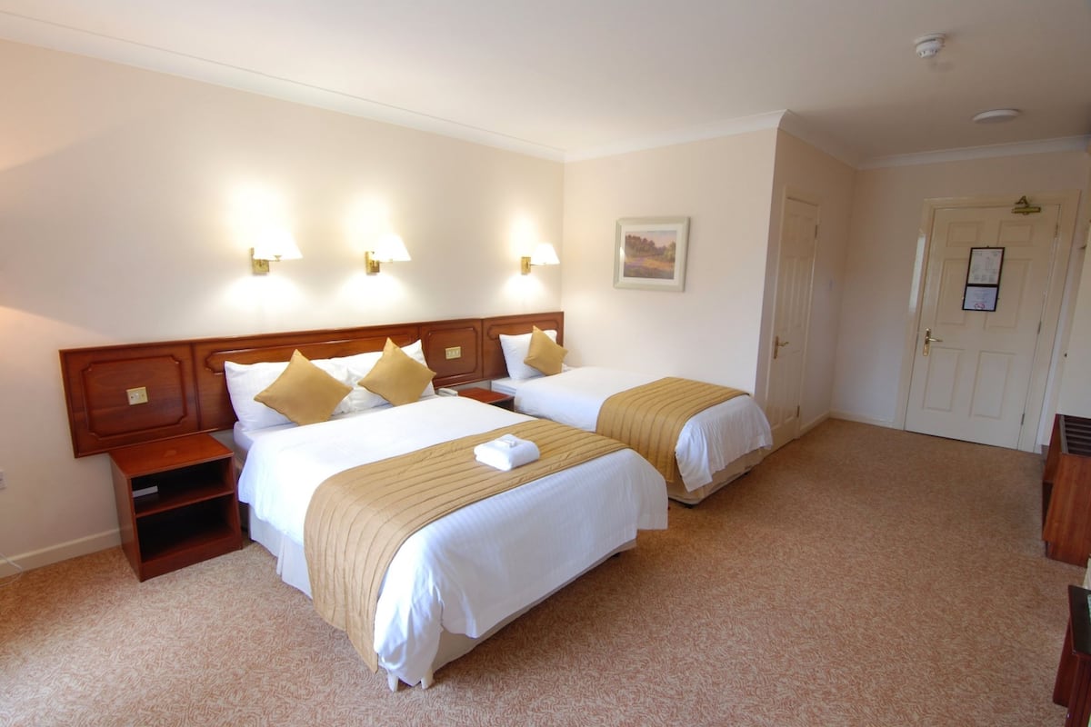 deluxe double room, river view | bathroom amenities | hair dryer, towels