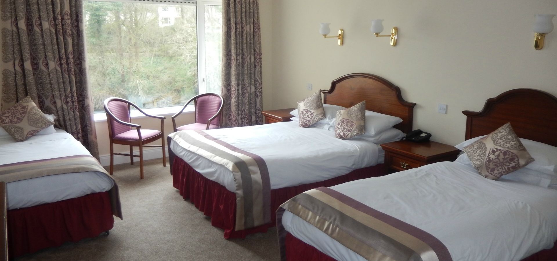 free wifi, bed sheets