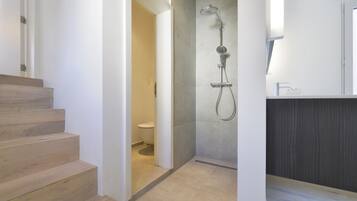 Apartment, 2 Bedrooms, City View | Bathroom shower