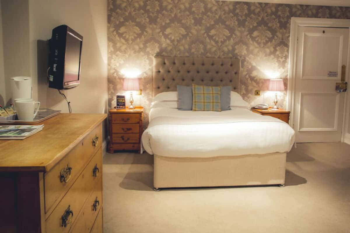 1 bedroom, in-room safe, individually decorated, desk