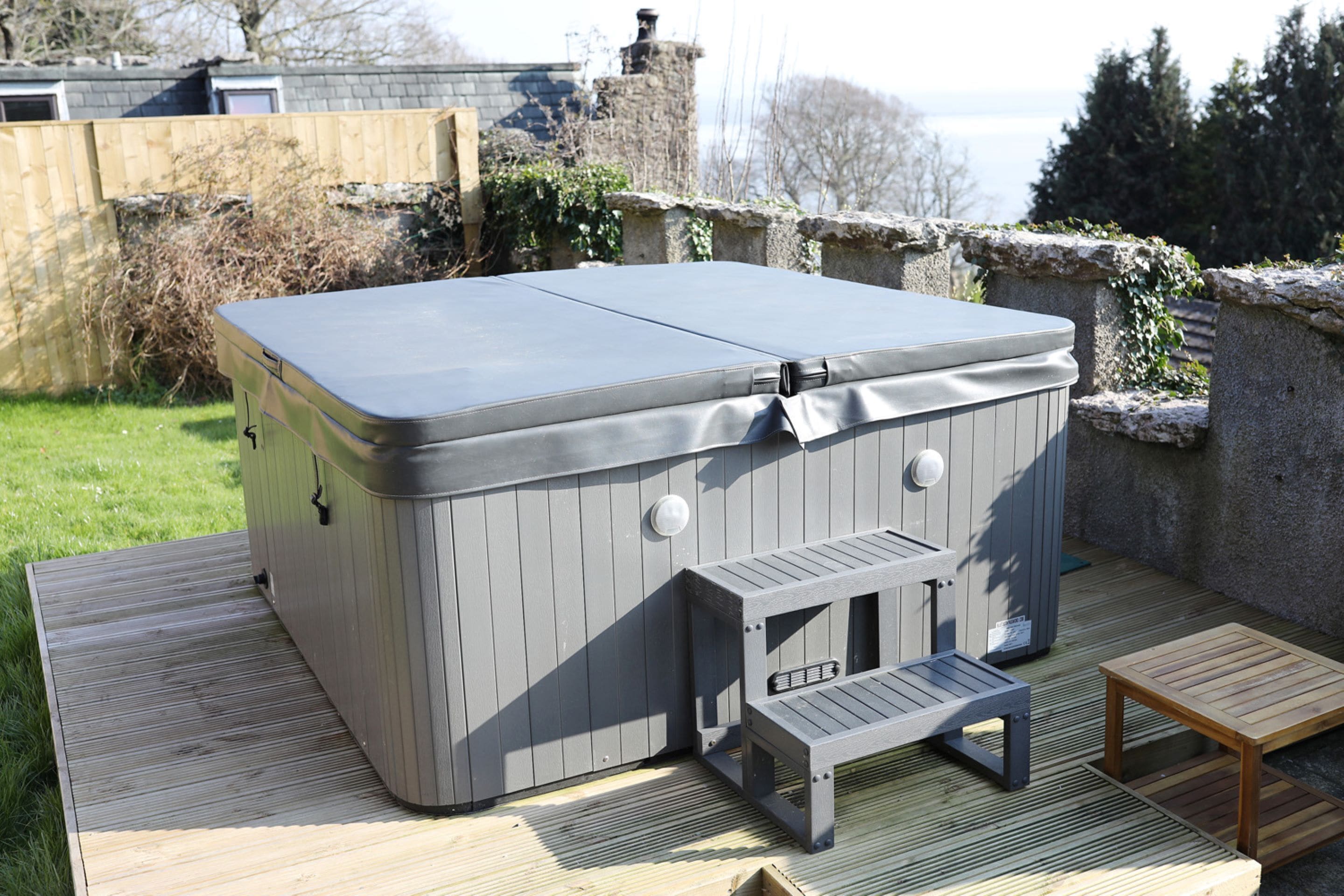 the turrets | 1 bedroom, in-room safe, individually decorated, desk