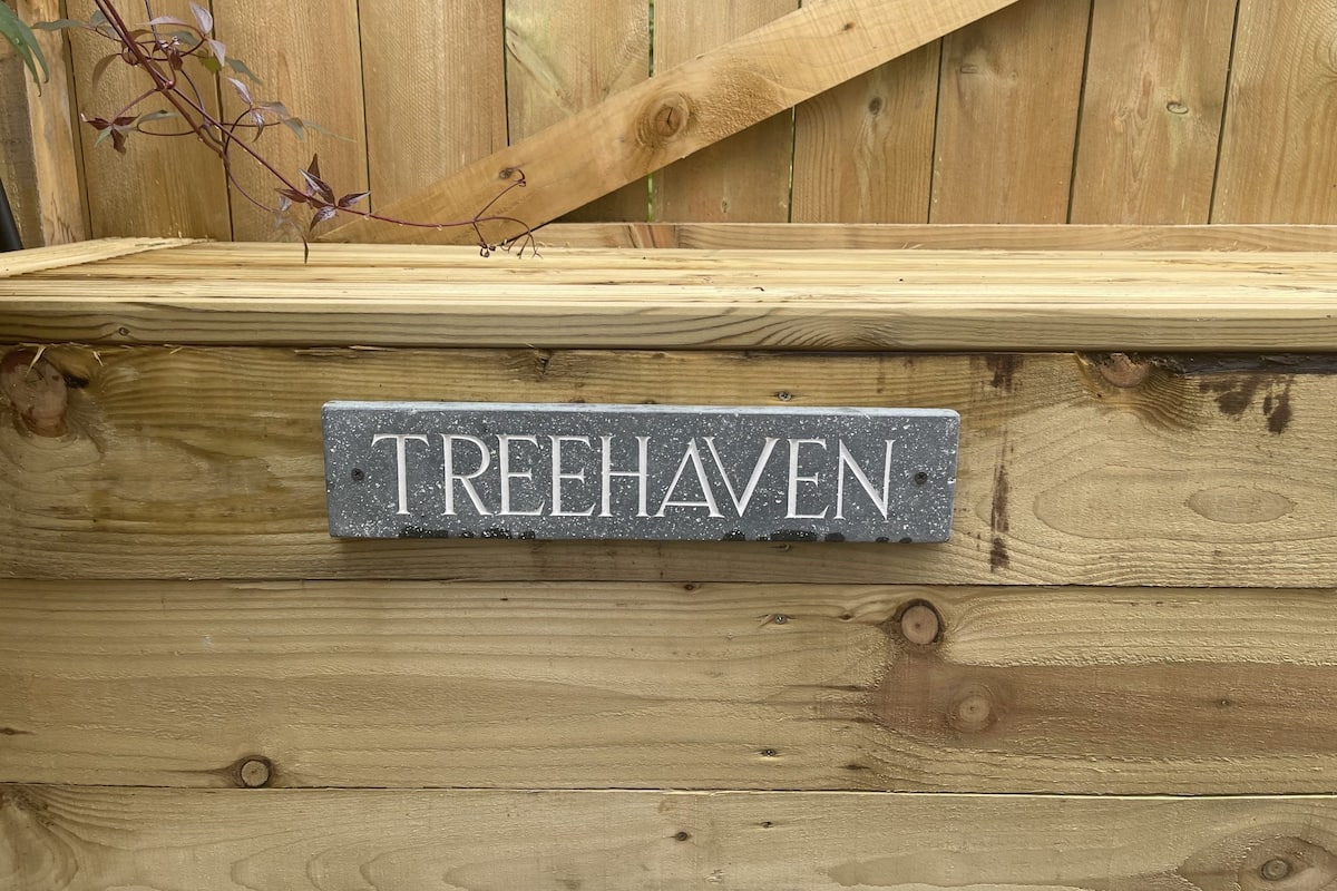 Chalet supĂ©rieur | Coffre-fort, dĂ©cor unique, bureau, systĂšme dâinsonorisation