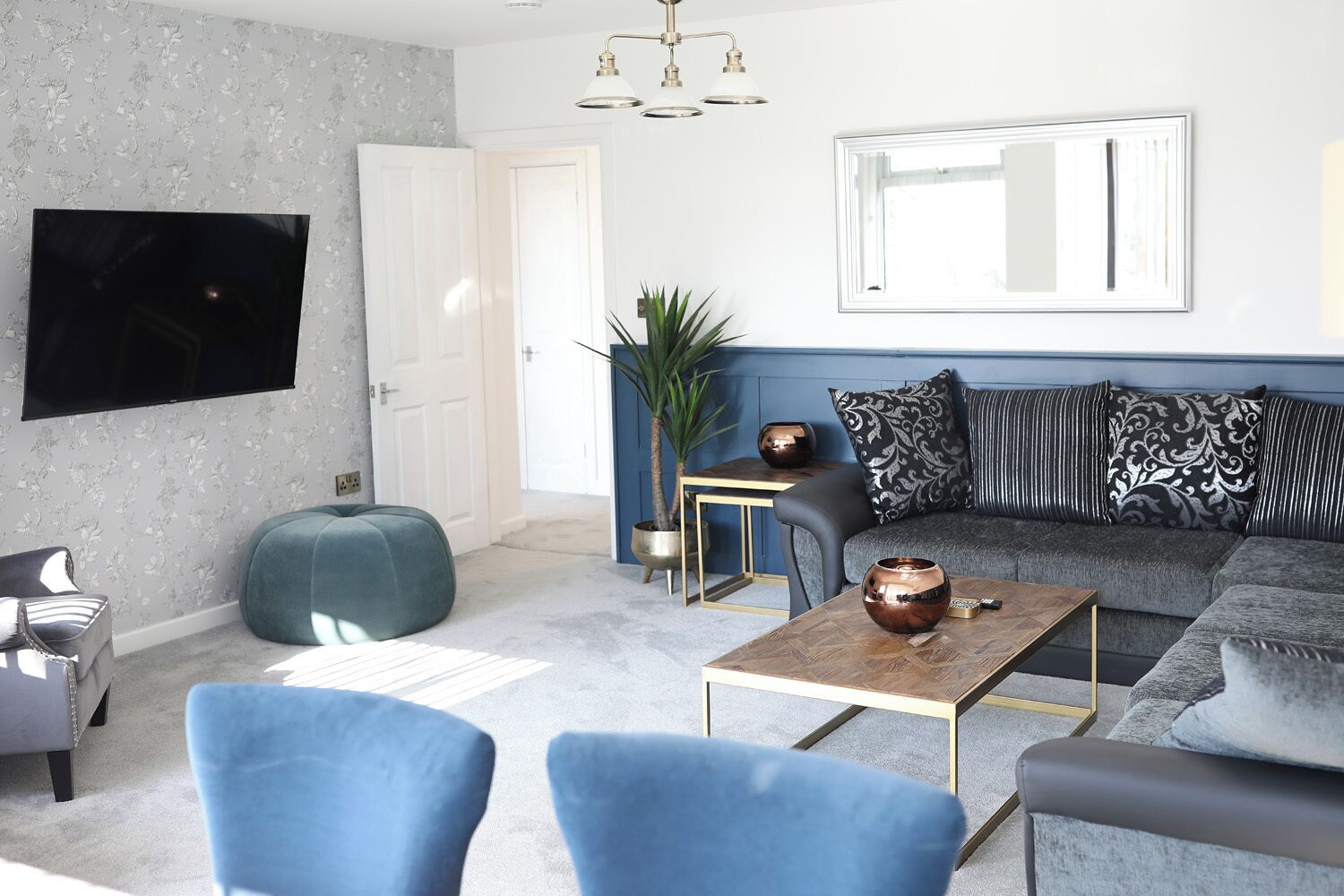 Superior Chalet | In-room safe, individually decorated, desk, soundproofing