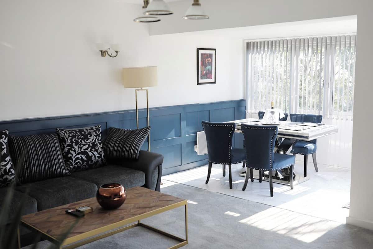 Superior Chalet | Living area