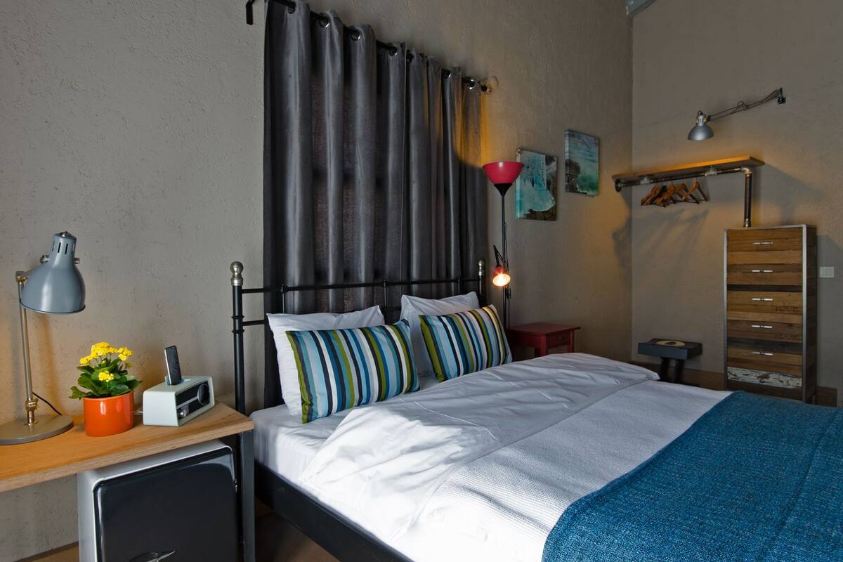 Minibar, bureau, lits pliants/supplémentaires, Wi-Fi gratuit