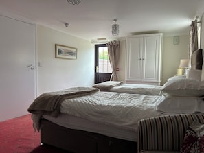 Room 8 Twin Room, Accessible (Dog friendly x 1 dog) | 1 bedroom, premium bedding, individually decorated