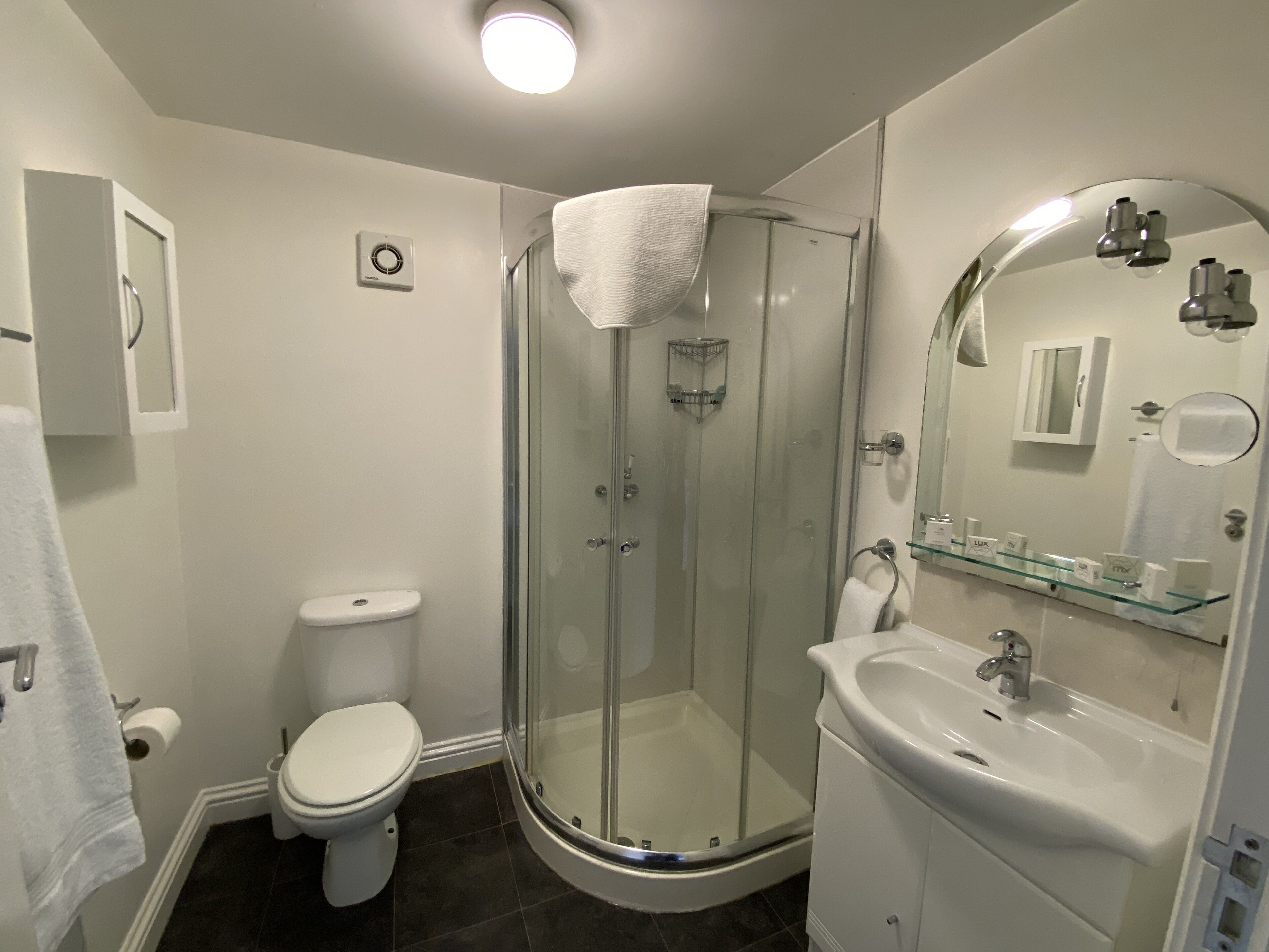 room 4 superior quadruple | bathroom | shower, rainfall showerhead, free toiletries, hair dryer