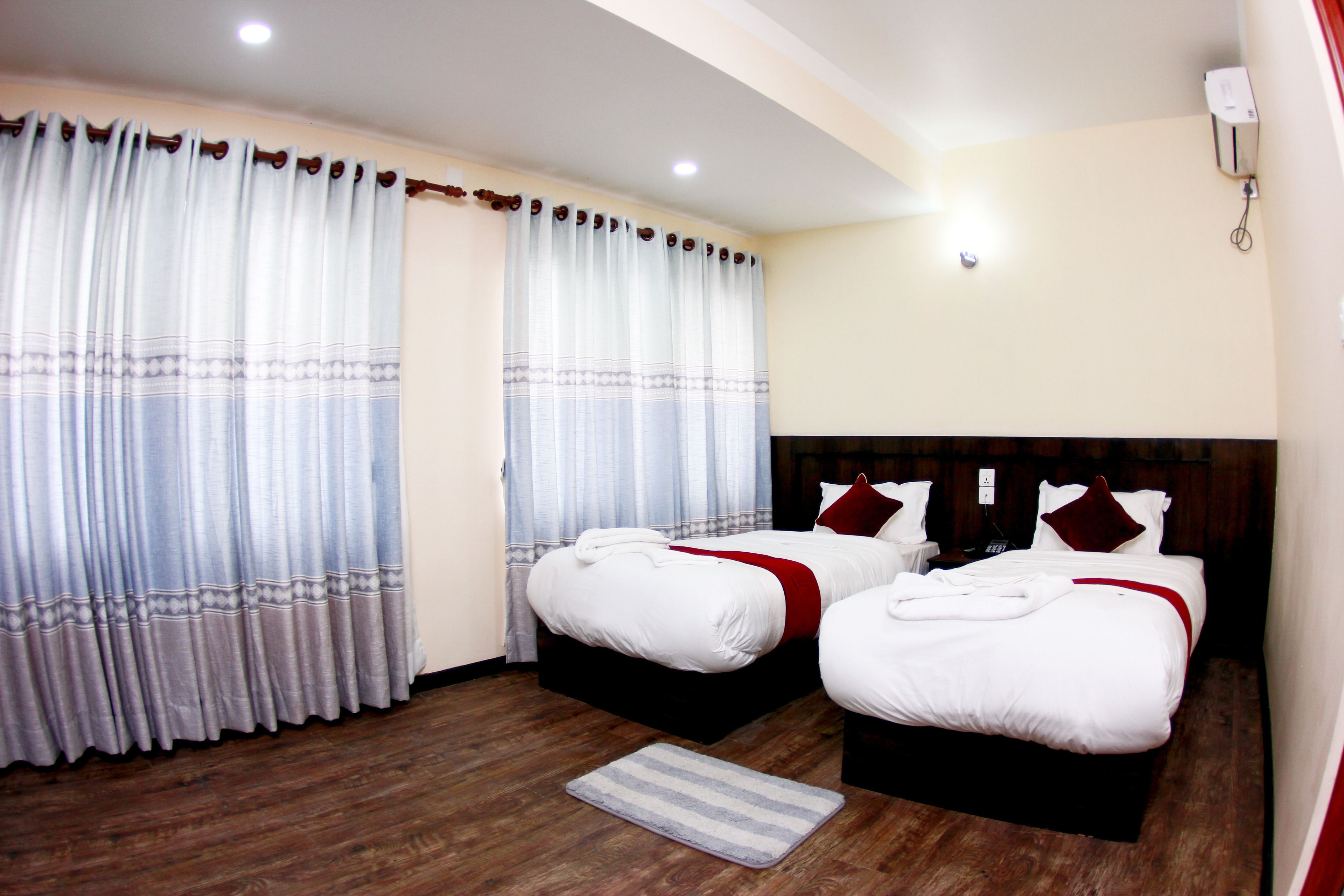 premium bedding, in-room safe, individually decorated