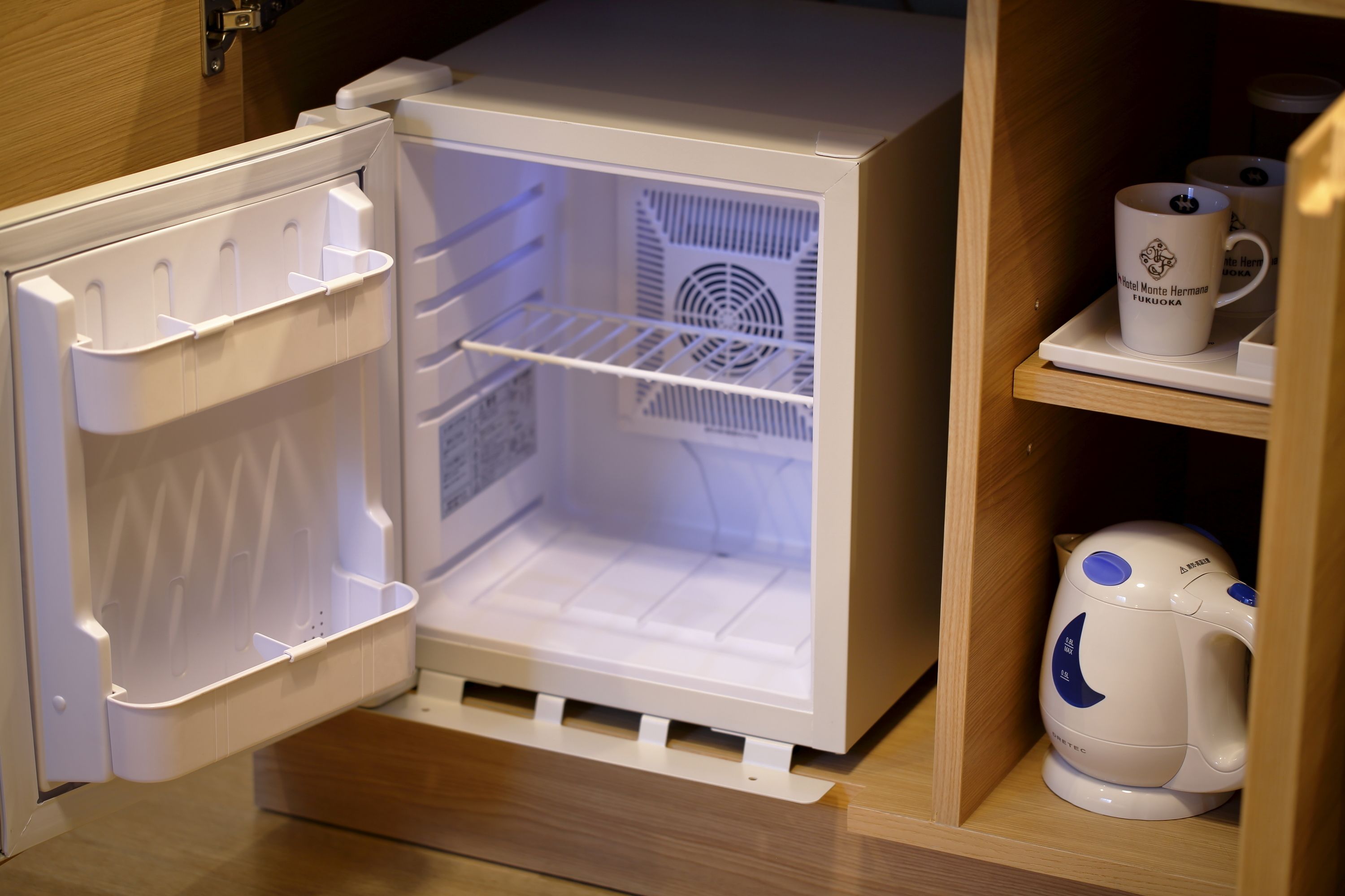 1 bedroom, in-room safe, desk, blackout curtains