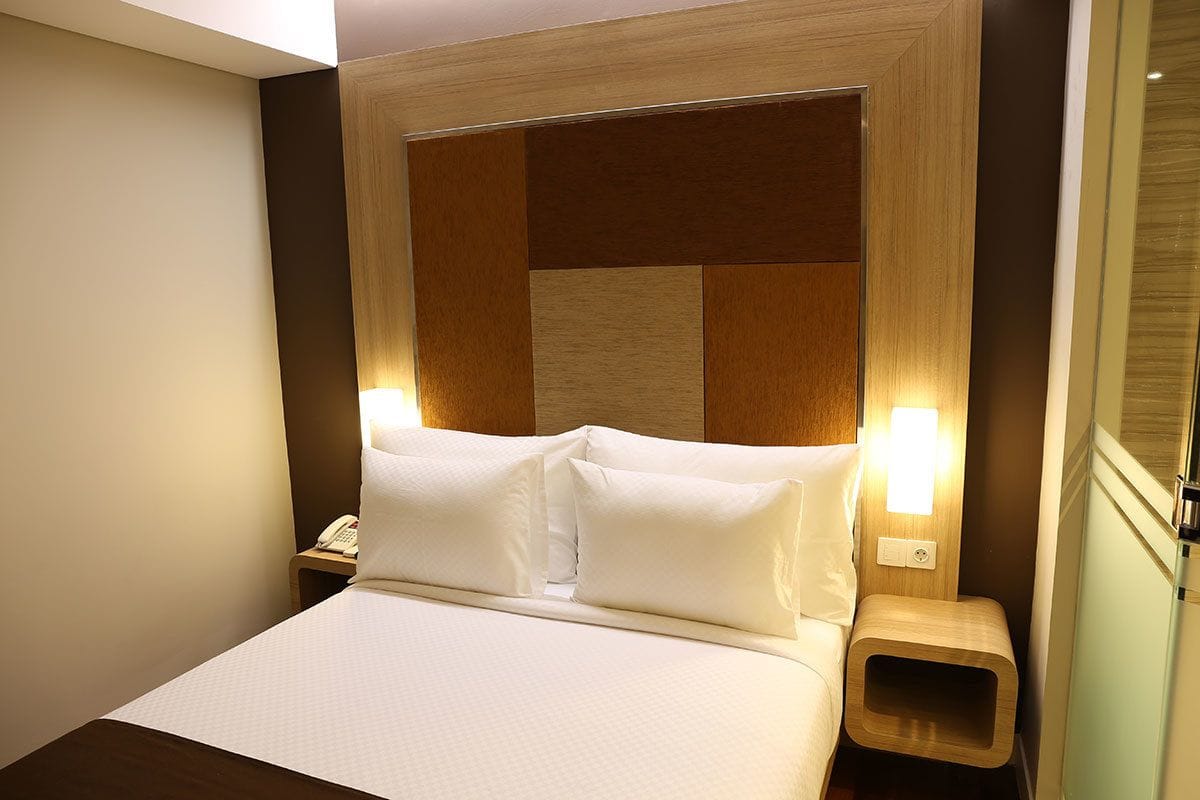 Select Comfort beds, bed sheets