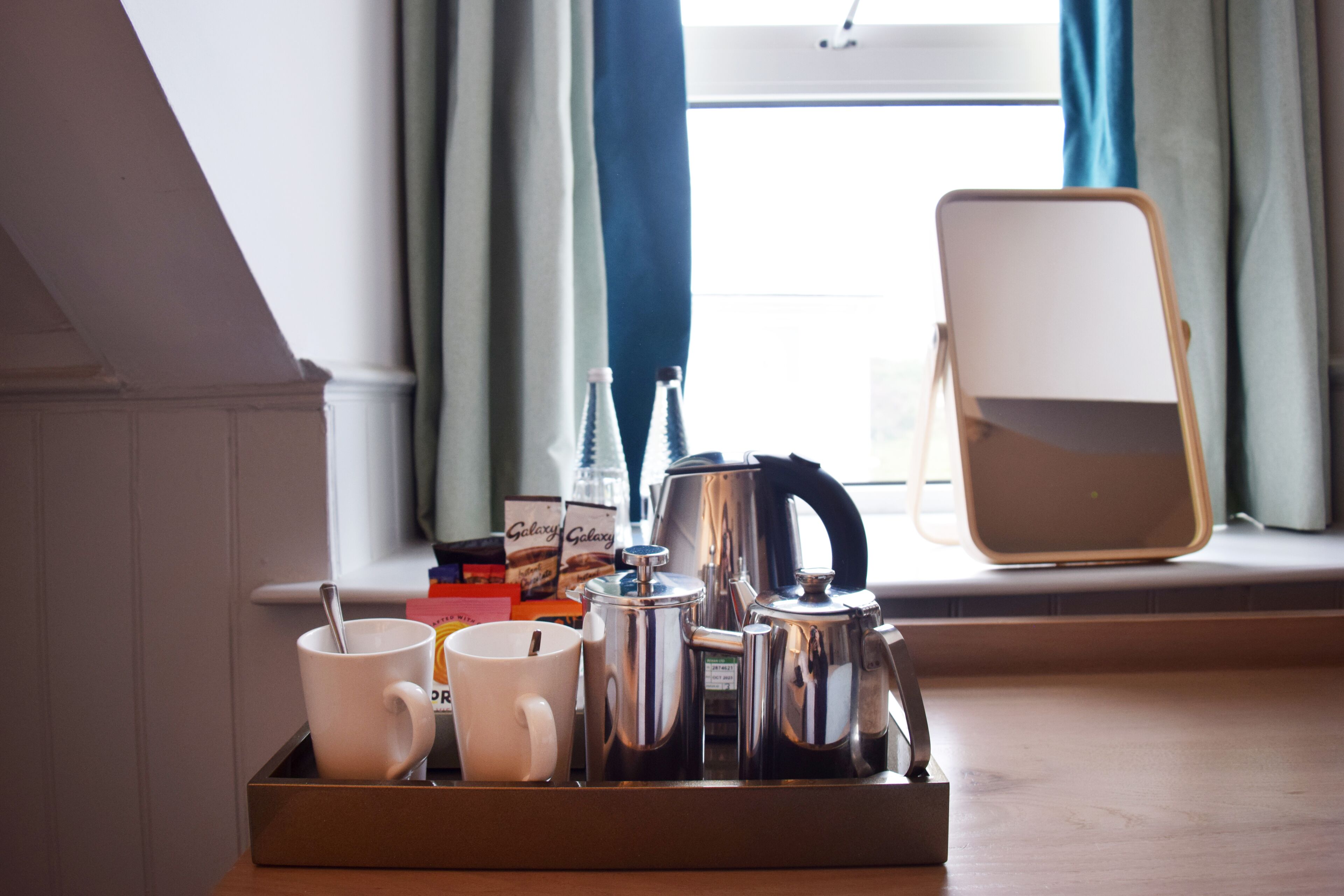 1 bedroom, desk, free wifi, bed sheets