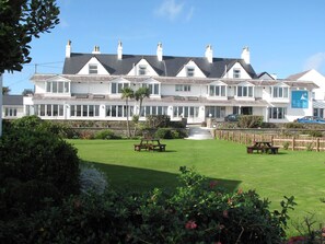 Exterior detail - Trearddur Bay Hotel (Holyhead)