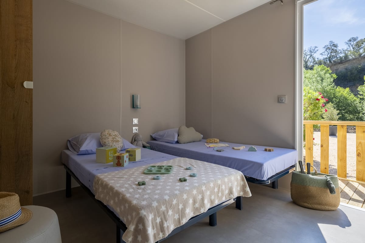 Mobil-Home Charme Premium 2ch | 3 sovrum, barnsÀngar och gratis wi-fi