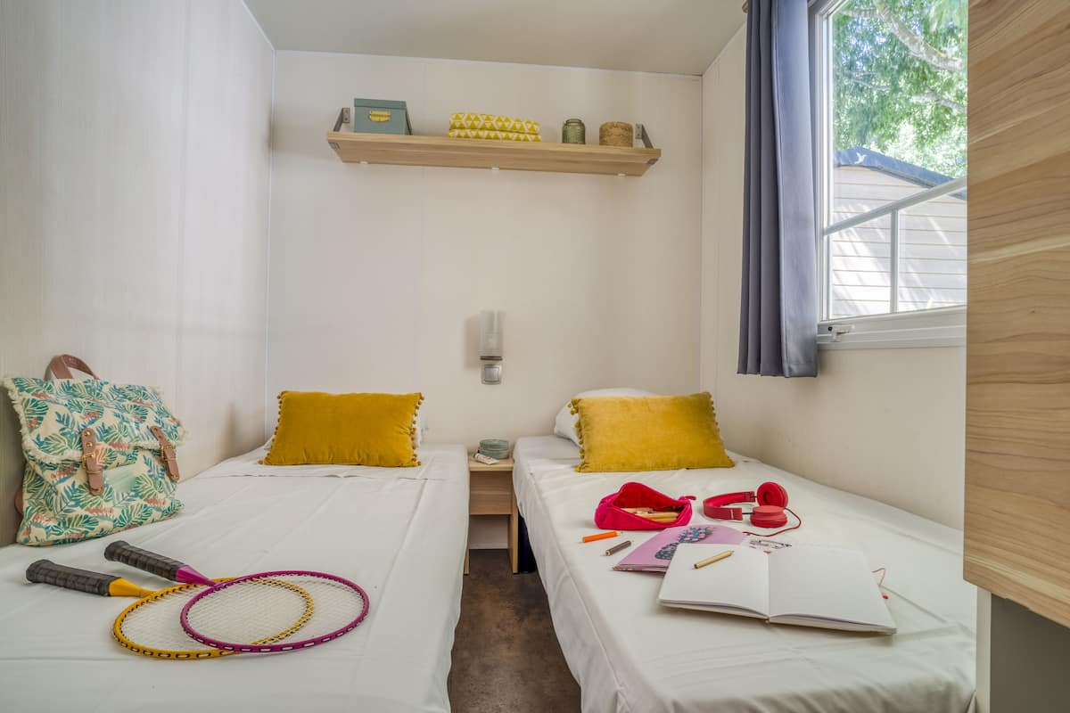 Mobil-Home Standard 3ch | 3 sovrum, barnsÀngar och gratis wi-fi