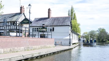 Bagian depan properti