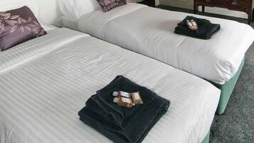 Egyptian cotton sheets, premium bedding, in-room safe