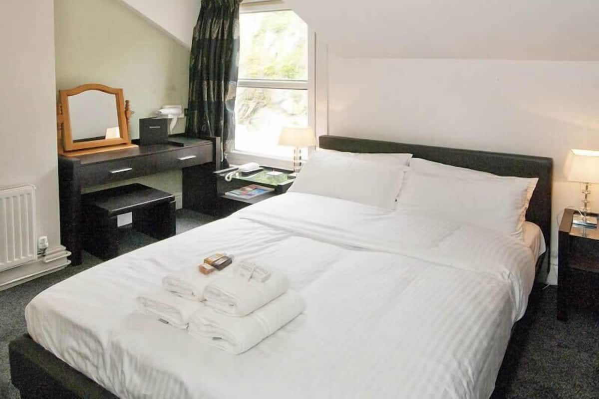Standard Double Room, Ensuite