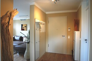 Luxury Condo, 2 Bedrooms, Non Smoking, Balcony | 2 bedrooms, down comforters, in-room safe, individually decorated - Luxusappartement Abendsonne (Wenningstedt-Braderup)