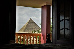 Queen Double Room (Private Bathroom) | Ausblick vom Zimmer