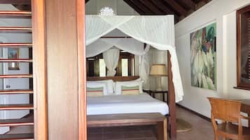 Deluxe Suite, 1 Bedroom, Terrace, Sea View | 1 bedroom, premium bedding, in-room safe, individually furnished