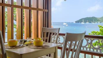 Deluxe Suite, 1 Bedroom, Terrace, Sea View | 1 bedroom, premium bedding, in-room safe, individually furnished