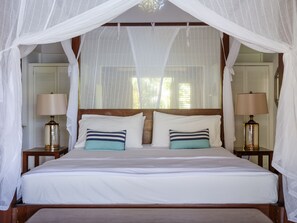 Deluxe Suite, 1 Bedroom, Terrace, Sea View | 1 bedroom, premium bedding, in-room safe, individually furnished