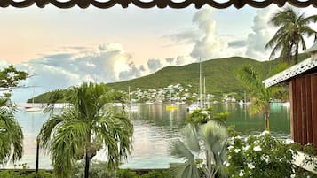 Deluxe-Suite, 1 Schlafzimmer, Terrasse, Meerblick | Blick vom Balkon