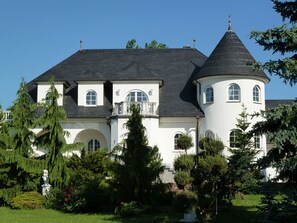 Front of property - Hotel Villa Casamia - Adult Only (Schmalkalden)