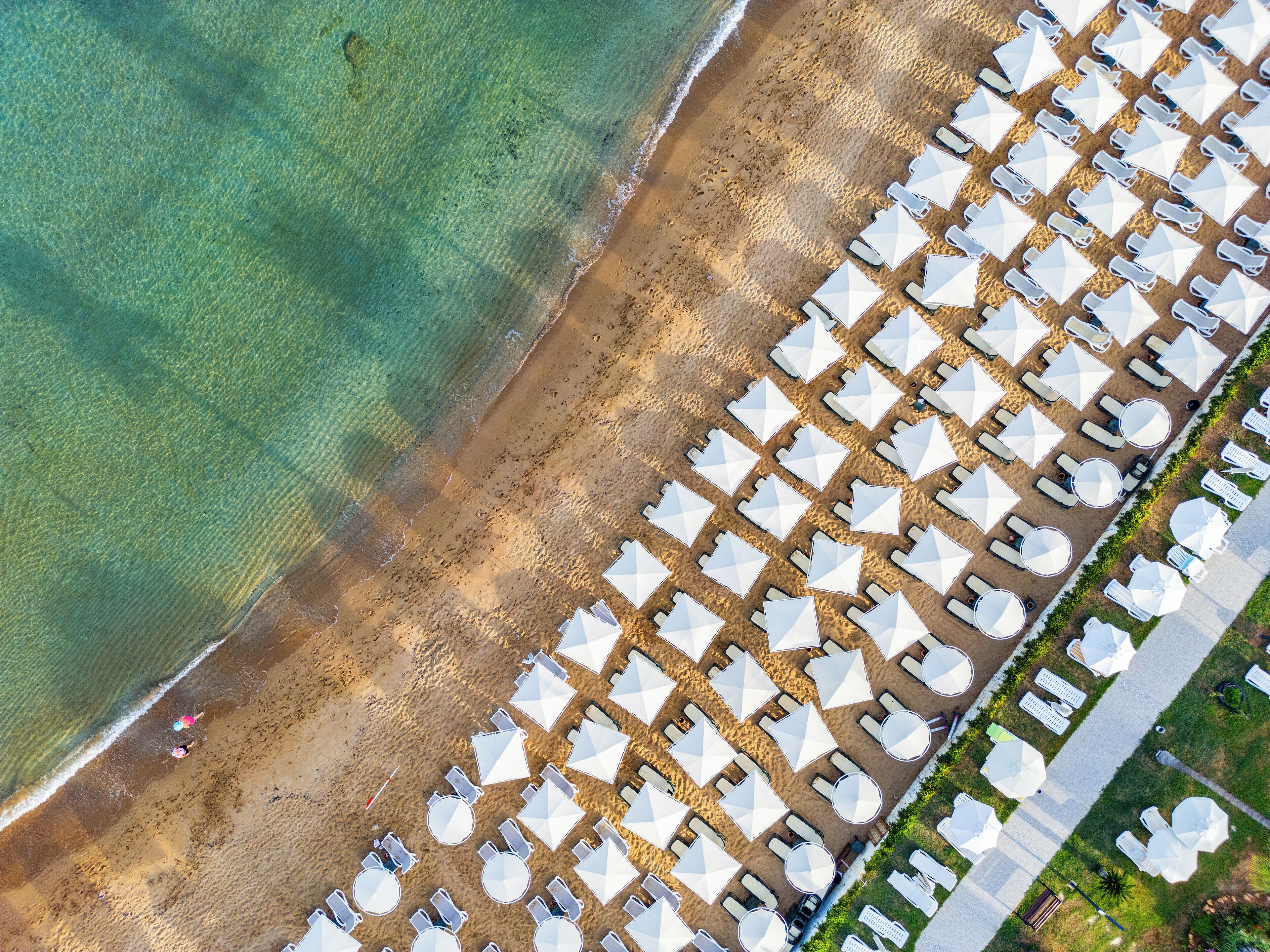 Private beach nearby, sun-loungers, beach umbrellas, beach towels
