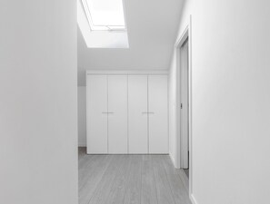 Coffres-forts dans les chambres, rideaux occultants