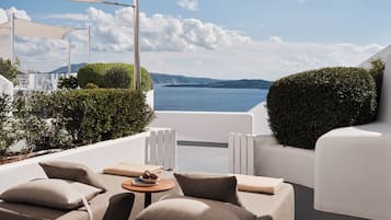 Doppia luna di miele, vista mare (Outdoor Hot Tub, Caldera View) | Vista balcone