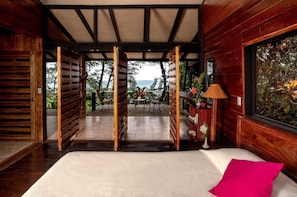 Superior Room, 1 Queen Bed | Bed sheets