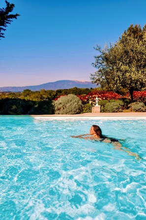 Outdoor pool, sun loungers - Bastide Saint Didier (Saint-Didier)