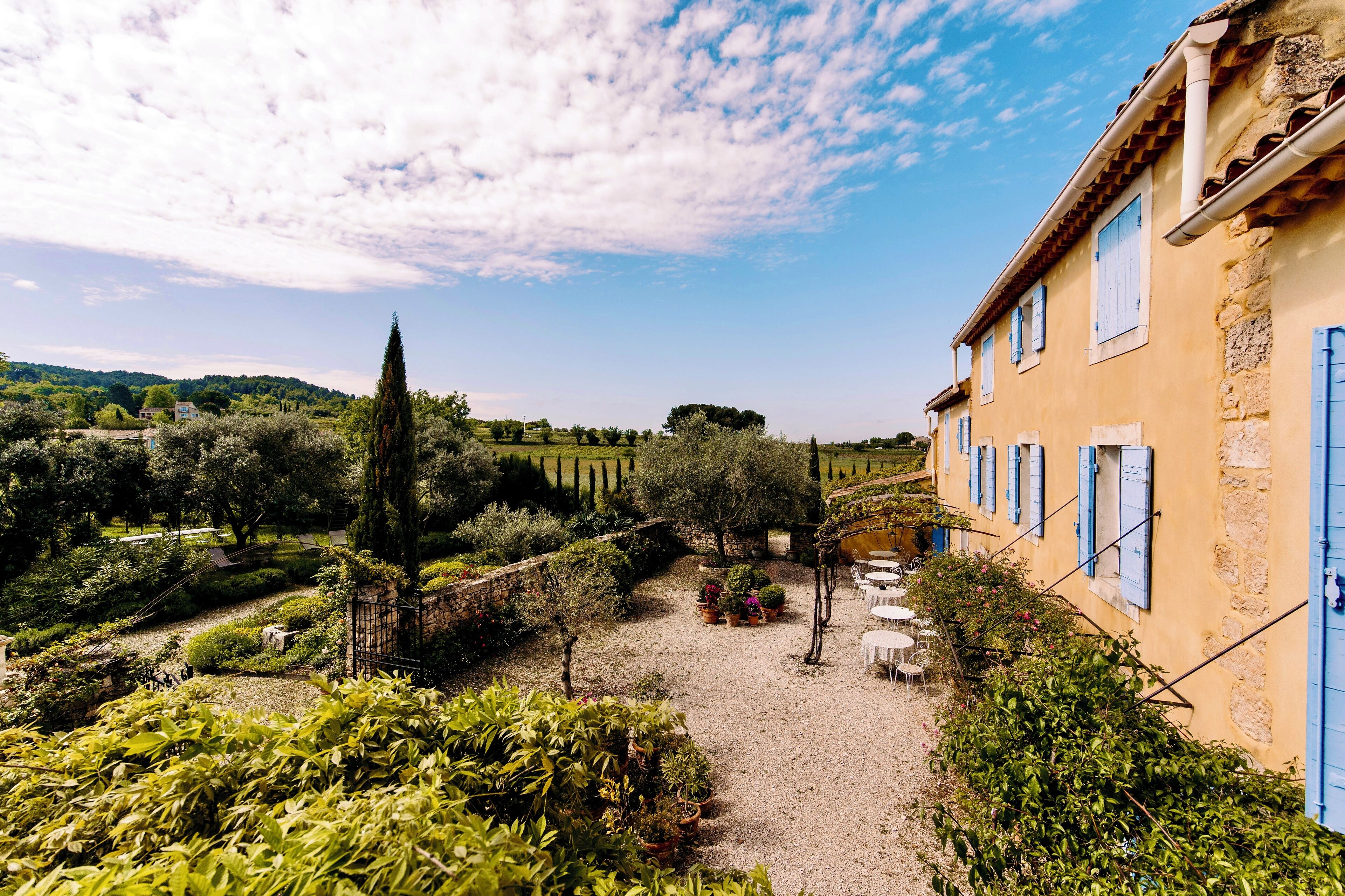 Individually decorated, desk, free WiFi, bed sheets