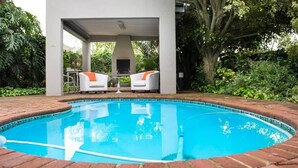 Unclassified image, 3 of 28, button - 17 on 5th Avenue Walmer Guest House (Gqeberha (Port Elizabeth))
