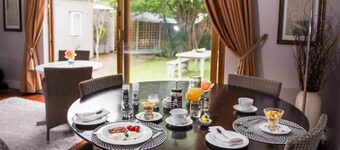 17 on 5th Avenue Walmer Guest House