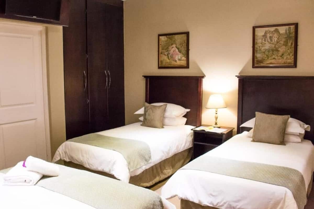 premium bedding, in-room safe, individually decorated