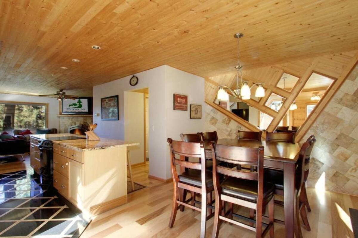 Casa geminada, 4 quartos | Opções para refeição no quarto