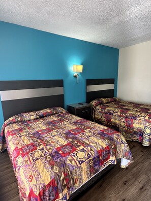 Desk - Economy Inn (Belmar)