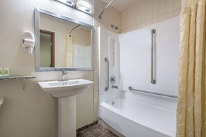 Room, 1 King Bed, Accessible, Non Smoking (Mobility,Tub w/Grab Bars) | Accessible bathroom