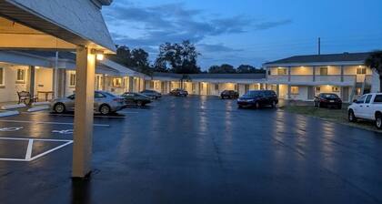 Travelers Inn Clearwater