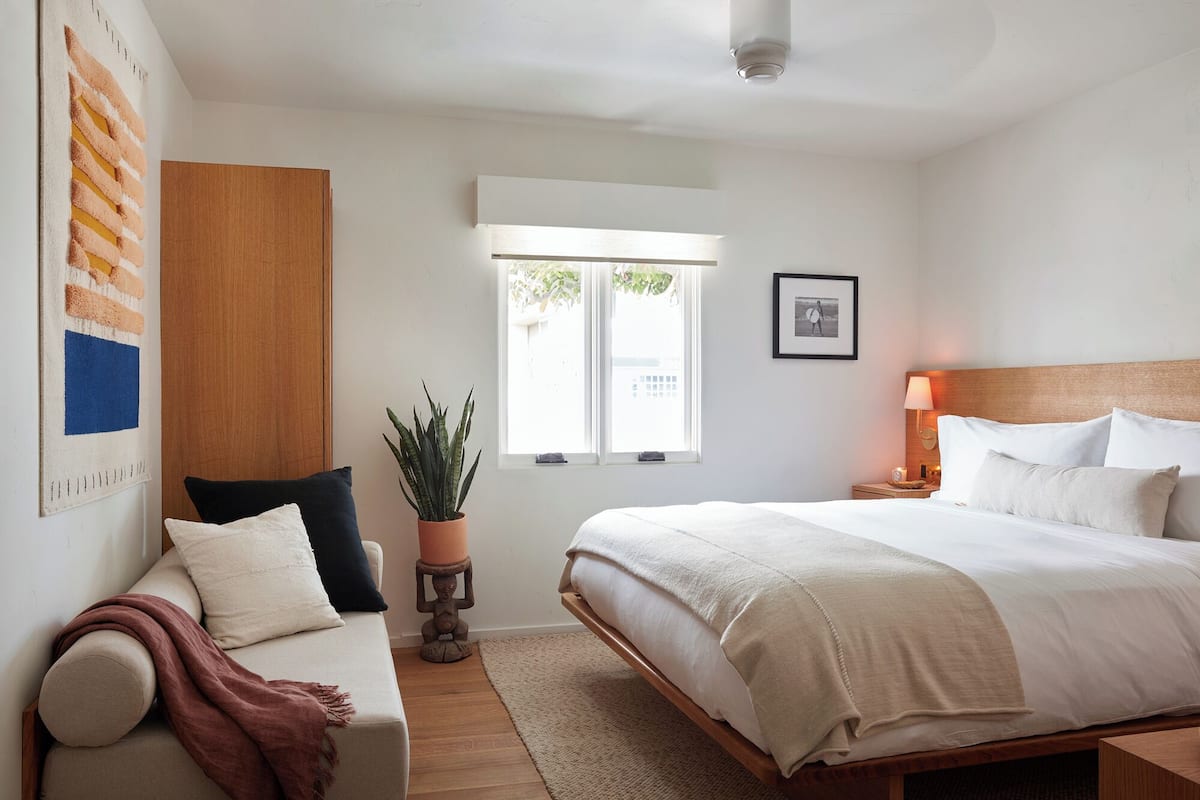 Deluxe kamer, 1 kingsize bed | Luxe beddengoed, een kluis op de kamer, gratis wifi, beddengoed