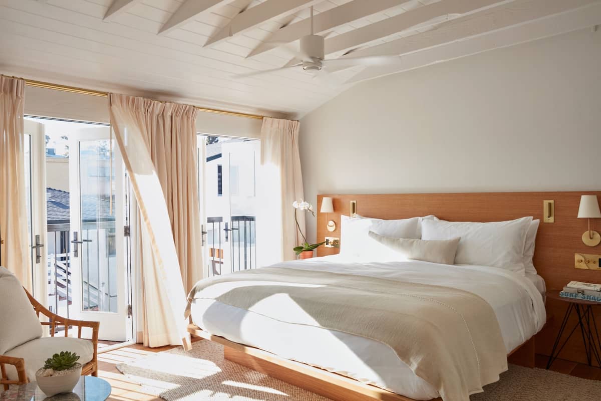 Deluxe kamer, 1 kingsize bed | Luxe beddengoed, een kluis op de kamer, gratis wifi, beddengoed